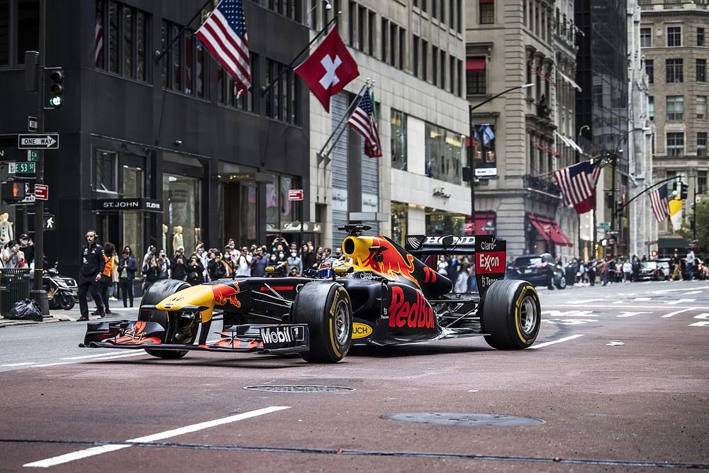 El Red Bull Racing RB7 en New York