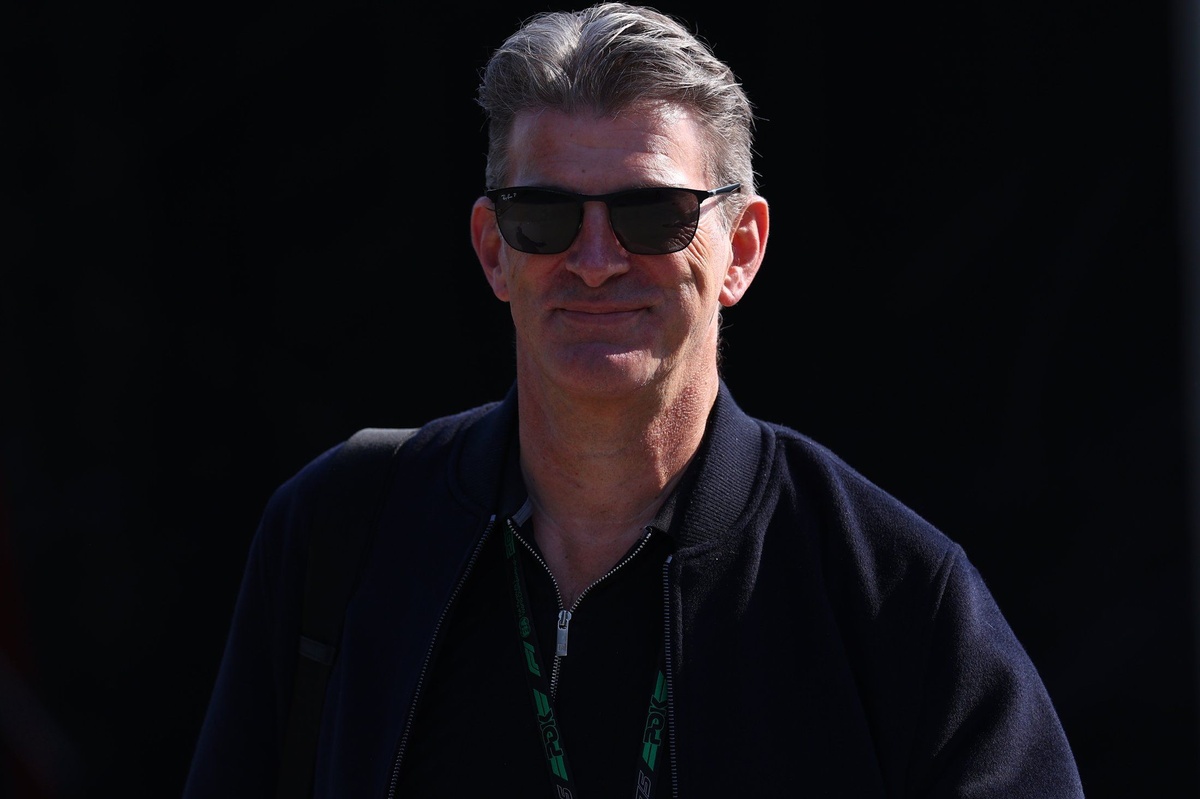 Graeme Lowdon outlines Cadillac’s true target for its first F1 race