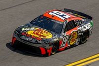 Briscoe logra una histórica pole para Toyota en las 500 millas de Daytona