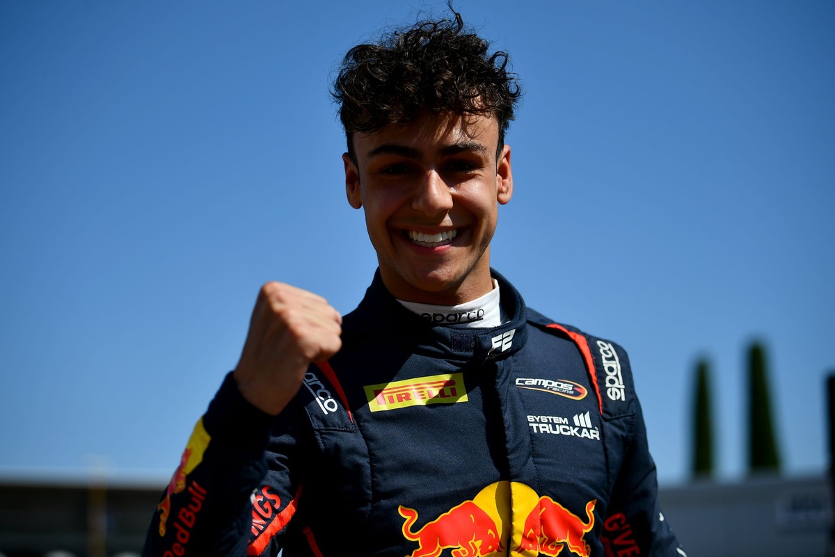 Lindblad accompagnera Lawson chez Racing Bulls en 2026