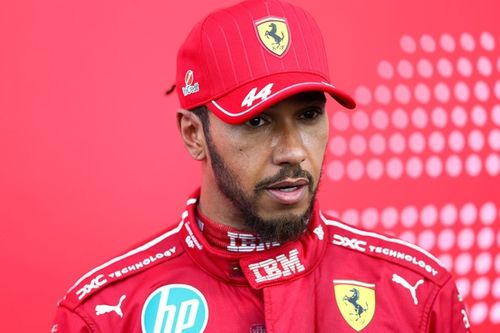 F1: Hamilton elogia "mudança de abordagem" da Ferrari após reclamações