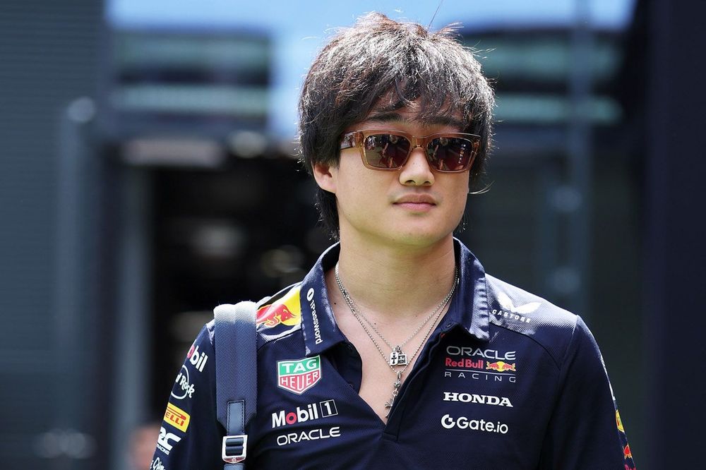 Yuki Tsunoda: Helmut Marko no Reconoció la Brecha de Especificaciones con Verstappen hasta Spa y Hungría