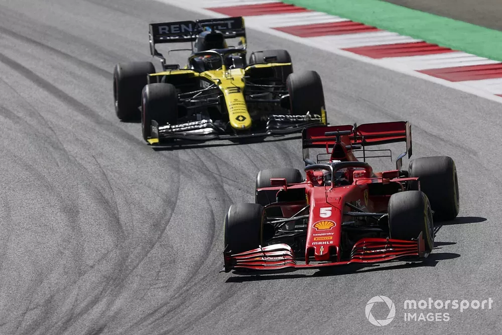 Sebastian Vettel, Ferrari SF1000, Daniel Ricciardo, Renault F1 Team R.S.20
