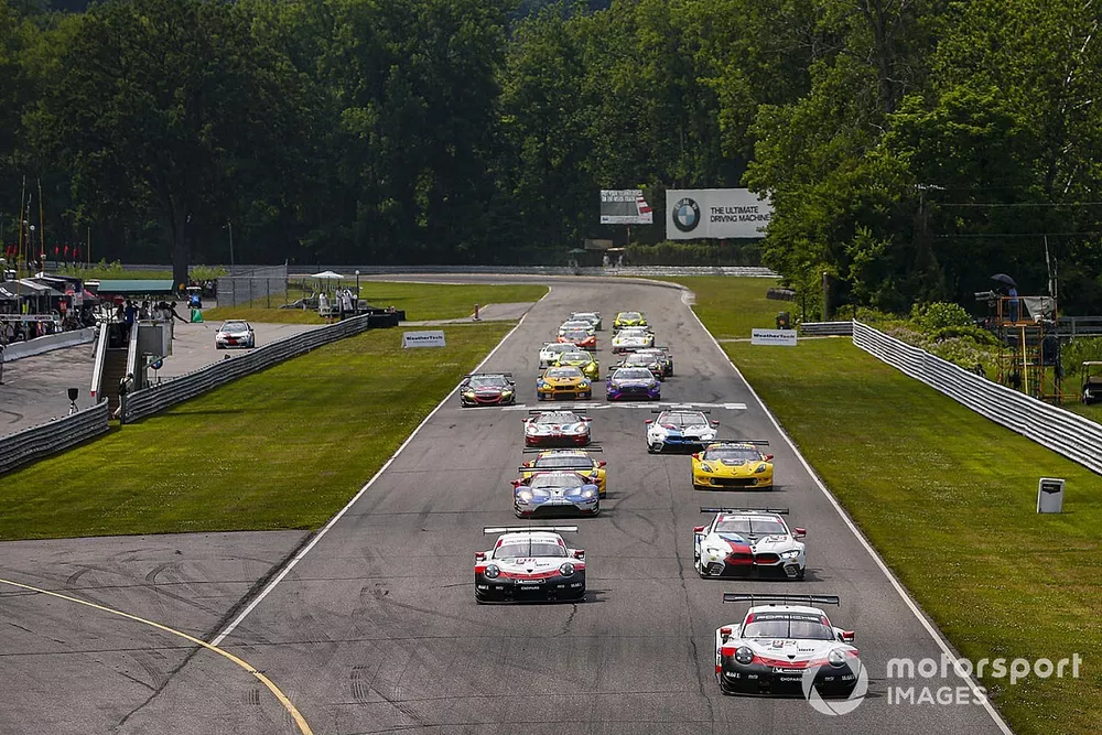 Race Start, #912 Porsche GT Team Porsche 911 RSR, GTLM: Earl Bamber, Laurens Vanthoor