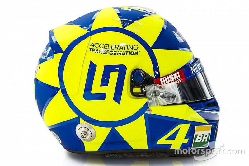 Casco di Lando Norris, McLaren con i colori di Valentino Rossi
