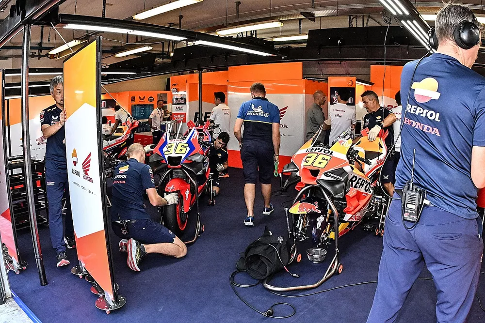 Honda garage