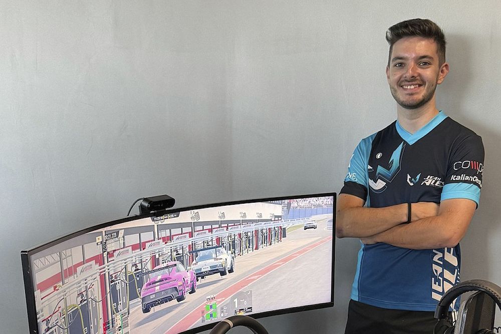 Daniel Savini, Campione 2023 della Porsche Esports Carrera Cup italia