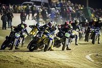 40 pilotos se miden a Rossi en los 100 kil&oacute;metros de los campeones