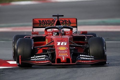 Leclerc continua domínio da Ferrari na manhã do segundo dia