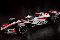 F1: Haas apresenta carro em parceria com Toyota para temporada 2026