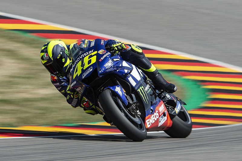 “Altijd hetzelfde probleem”, stelt Rossi na matige dag op Sachsenring