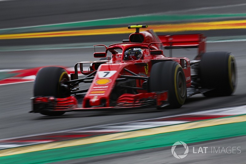 Räikkönen iba a una estrategia de una detención en boxes