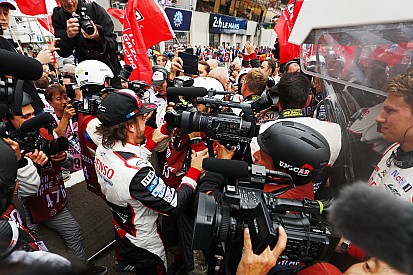 Alonso tras ganar Le Mans: "La emoción que tengo ahora es mucho más grande que el cansancio"