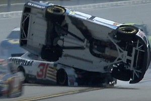 McMurray fastest, goes airborne in final practice at Talladega - video