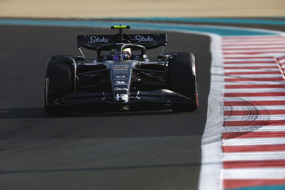 Zhou Guanyu, Alfa Romeo C43