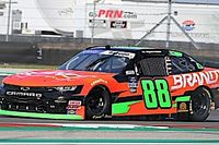 NASCAR: Miguel Paludo cai para último na primeira curva e luta até terminar em nono no Circuito das Américas