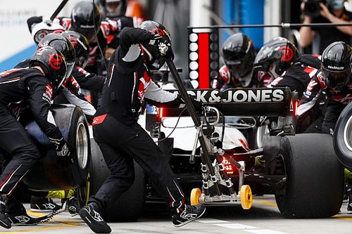 Injured Haas strategist helped make formation lap call