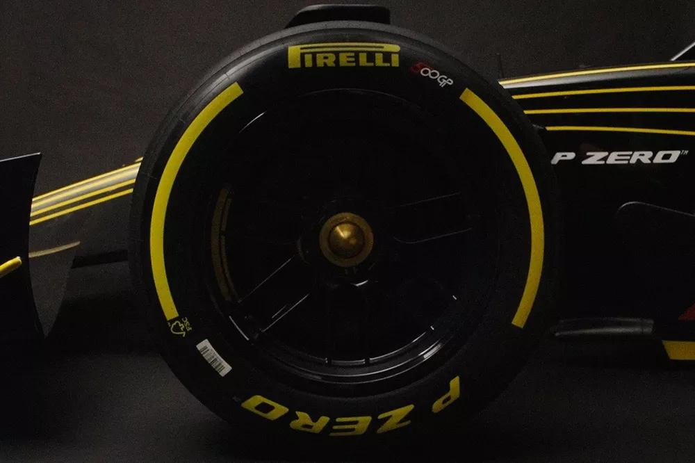 Neum&aacute;tico de los 500 GP de Pirelli 