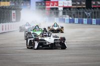 F&oacute;rmula E Berl&iacute;n: Evans gana la Carrera 1 y el drama de Rowland pospone el t&iacute;tulo