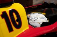 Fotos: Alex Palou estrena casco de campeón para despedir la IndyCar 2025