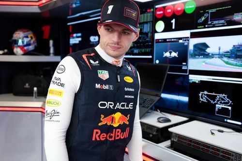 F1 - Verstappen admite culpa em confronto com Russell: "N&atilde;o foi correto"