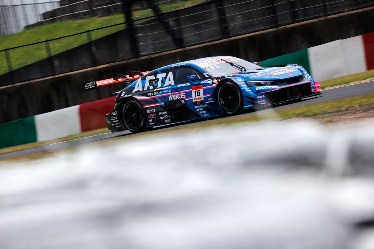 16号車ARTAがポール獲得！ 2〜5番手は日産Zが占める｜スーパーGT第5戦