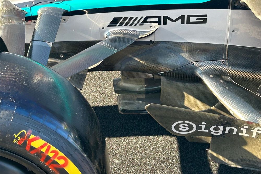 Mercedes suspension detail