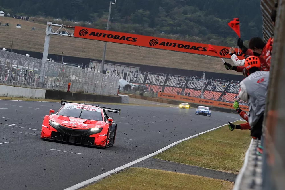 #8 ARTA NSX-GT