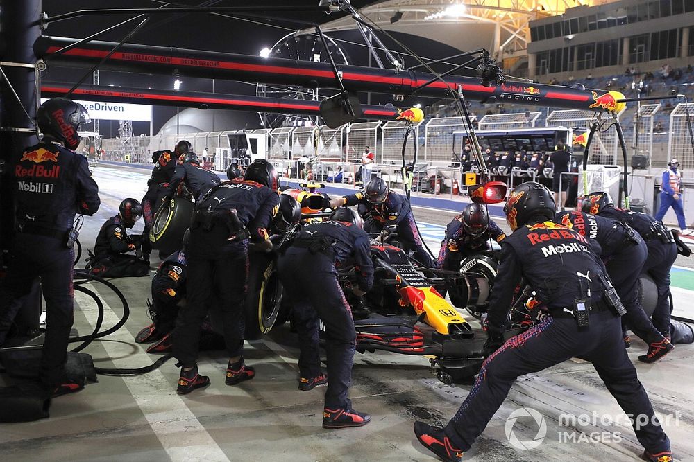 Sergio Perez, Red Bull Racing RB16B, in the pits