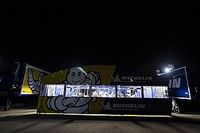 El uso de neum&aacute;ticos precalentados crea controversia en la parrilla de MotoGP