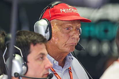 Lauda: Verstappen'e verilen ceza, gördüğüm en kötü karardı