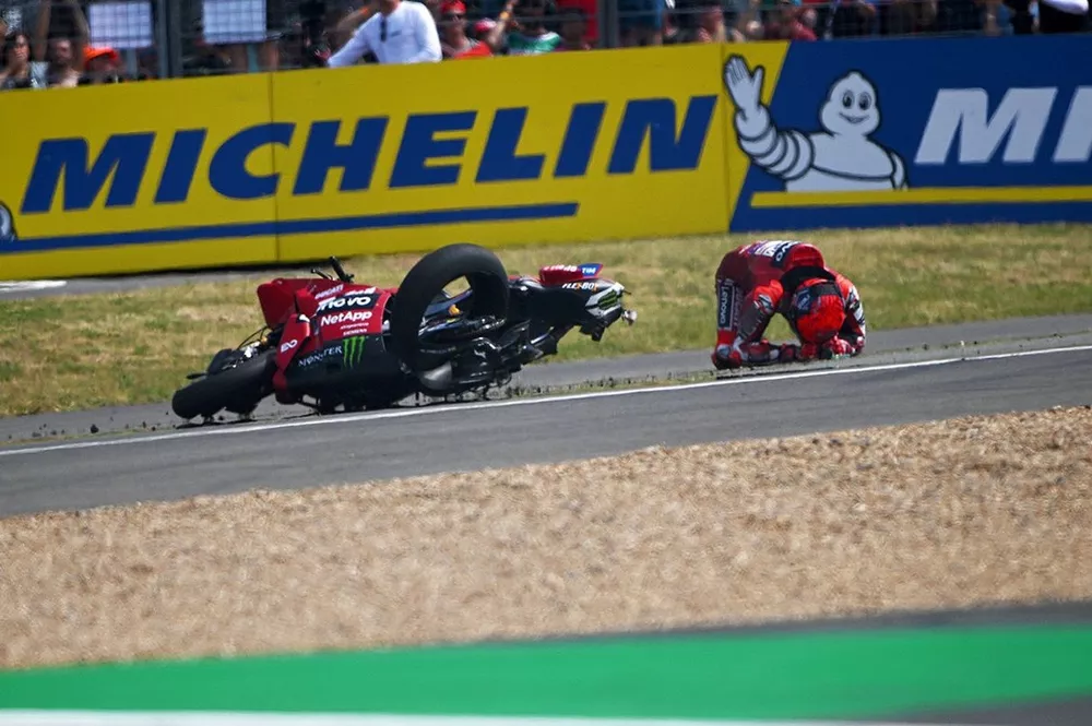 La chute de Marc Marquez, Ducati Team