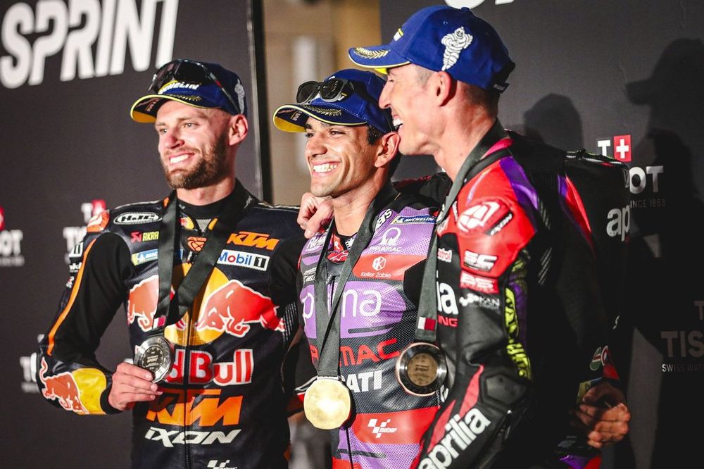 Top 3 carrera sprint: Brad Binder, Red Bull KTM Factory Racing, Jorge Martín, Pramac Racing, Aleix Espargaró, Aprilia Racing Team