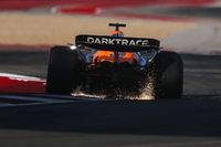 Red Bull cree que la aclaraci&oacute;n del 'mini-DRS' de la FIA afect&oacute; a McLaren
