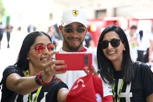Deja Lew - Hamilton poised for welcome reception in Imola despite early struggles