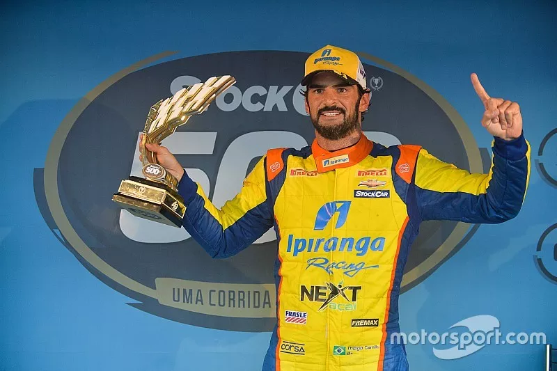 Thiago Camilo comemora pole no Velopark