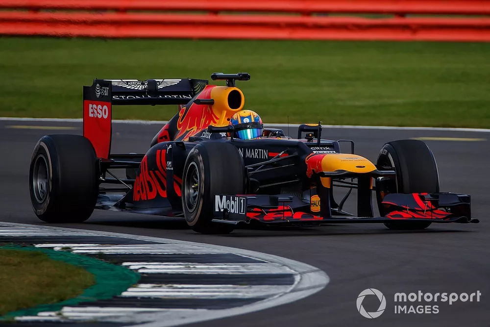 Johnathan Hoggard, Red Bull Racing RB8