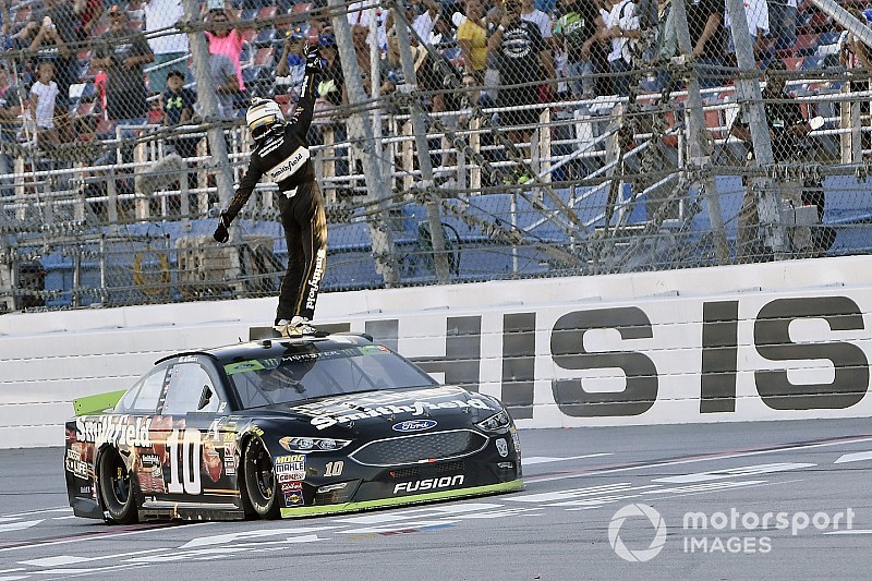 NASCAR Cup: Almirola Talladega'da kazandı