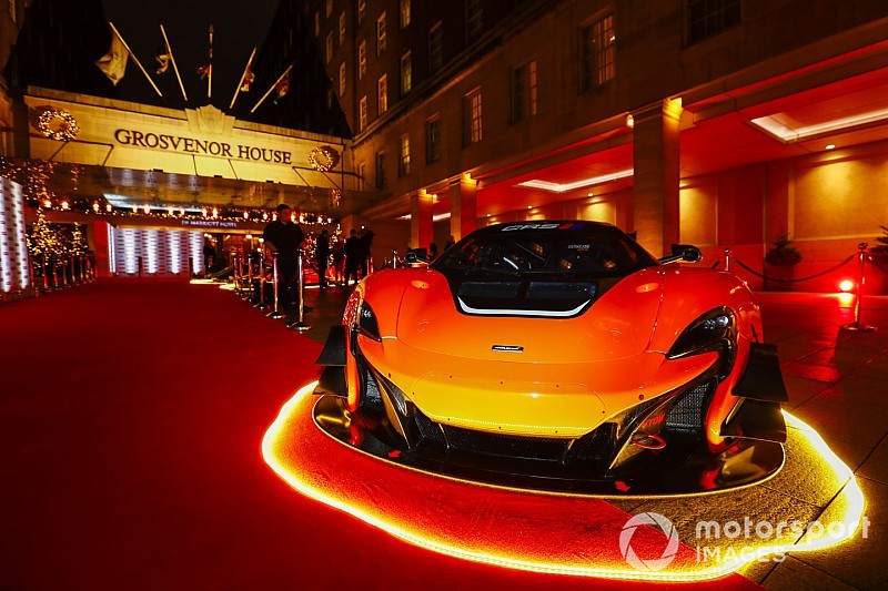 Главные звезды 2018 года: фото с церемонии Autosport Awards