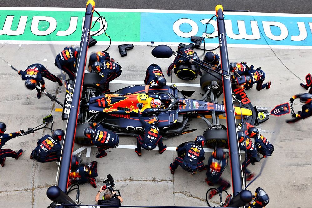 Sergio Pérez, Red Bull Racing RB18