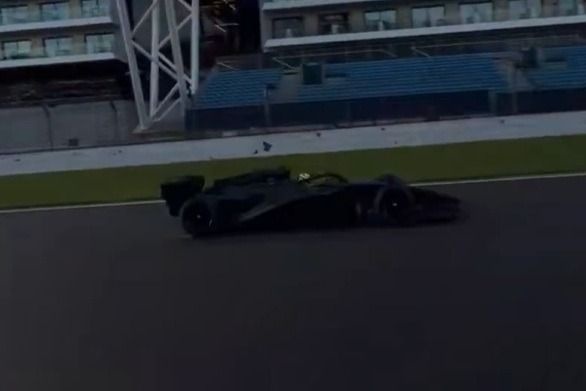 Cadillac fait rouler sa toute première F1 à Silverstone