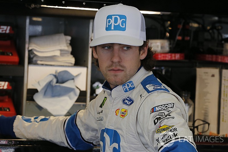Ryan Blaney tops first Cup practice at Chicagoland