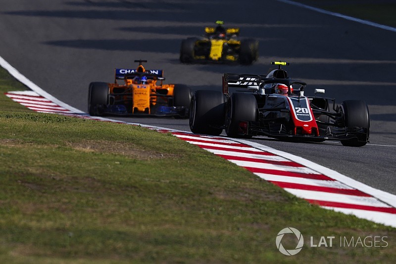 Haas cree que Renault y McLaren están