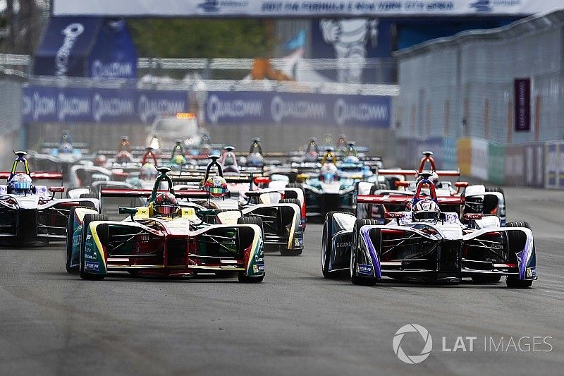 Partenza: Daniel Abt, ABT Schaeffler Audi Sport, Alex Lynn, DS Virgin Racing al comando