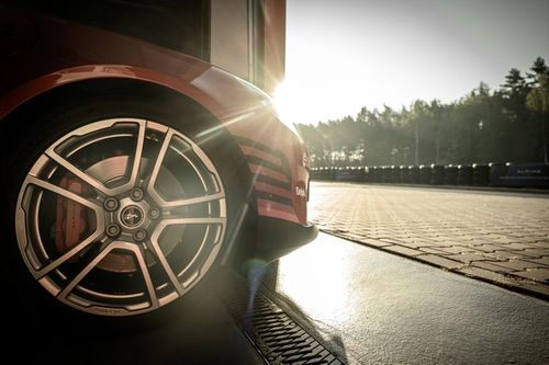 Motorsport to luksus. Motorsport to biznes