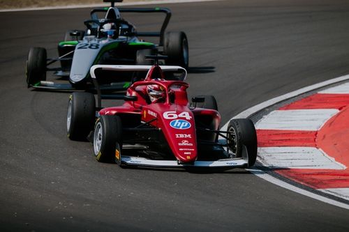 F1 Academy a&ntilde;ade Silverstone y Austin al calendario de siete rondas de 2026