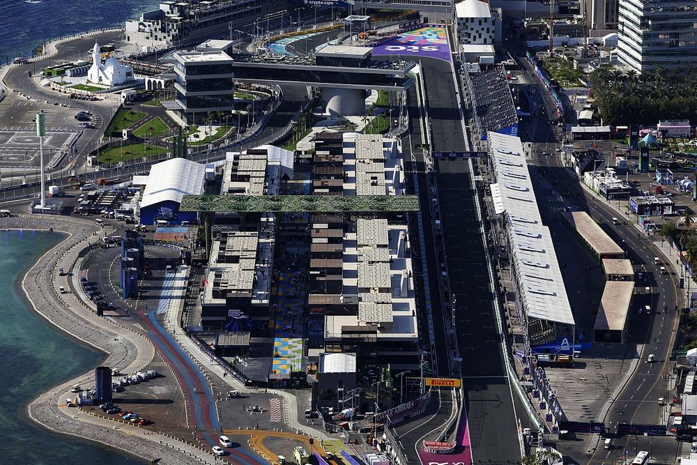 F1 Saudi Arabian Grand Prix – Start time, starting grid, how to watch, & more