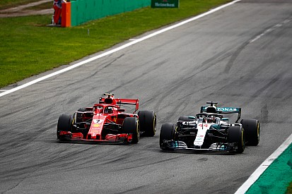 Mercedes busca respuestas al enigma de la velocidad punta de Ferrari