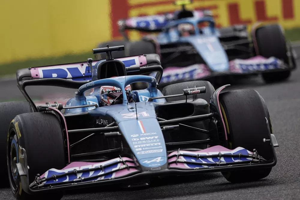 Esteban Ocon, Alpine A523, Pierre Gasly, Alpine A523