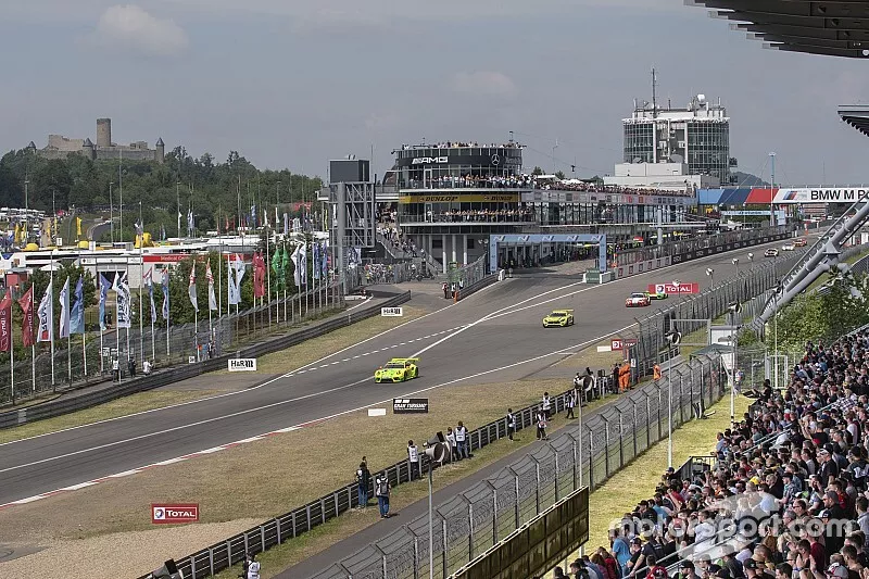 #911 Manthey-Racing Porsche 911 GT3 R: Earl Bamber, Michael Christensen, Kevin Estre, Laurens Vanthoor